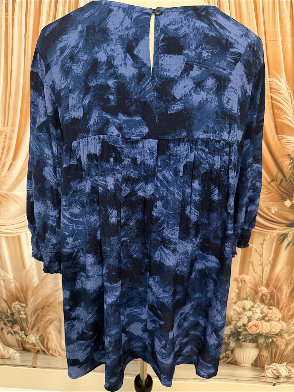 Terra & Sky Blue and Navy Patterned Pleated Tunic Blouse - Picture 4 of 8